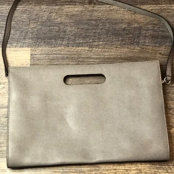 Michael Kors Large Grey Clutch with Short Shoulder Strap magnetic closure EUC - Picture 3 of 9